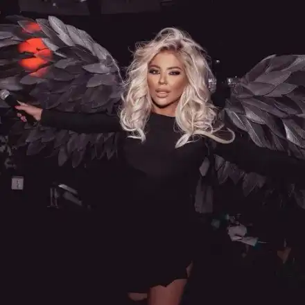 Андреа щурмува руския пазар! Готви нов хит с Иво Димчев