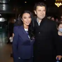 AT THE TOP FOREVER! More than 700 people honored the double premiere of \"I