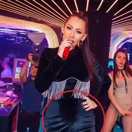 Бременната Джена се вихри на сцената (Фото)