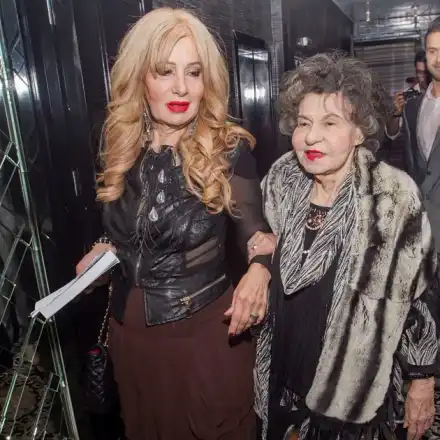 Дъщерята на Стоянка Мутафова с тайна сватба