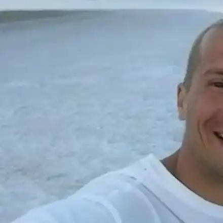 Део в най-личното си интервю: Самообвиненията за миналото ми са най-голямото наказание, пия алкохол само през септември