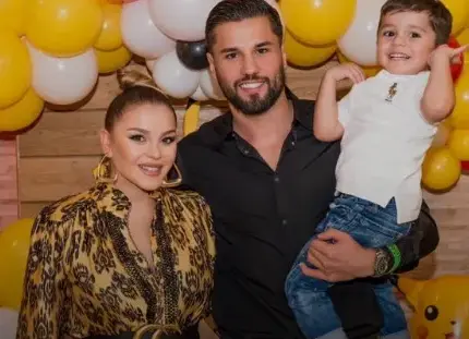 Десислава и Благой се събраха за ЧРД на сина им