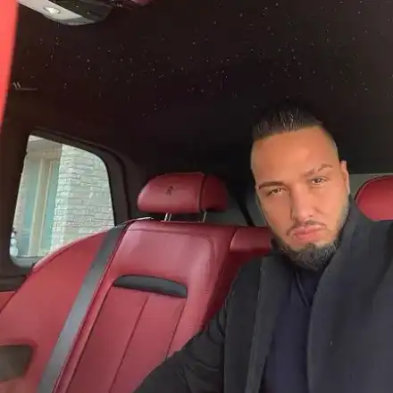 Джино Бианкалана търкаля „Ролс-Ройс“ в Чикаго