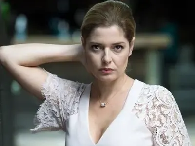 Изловиха Алекс Сърчаджиева в бутик за булки