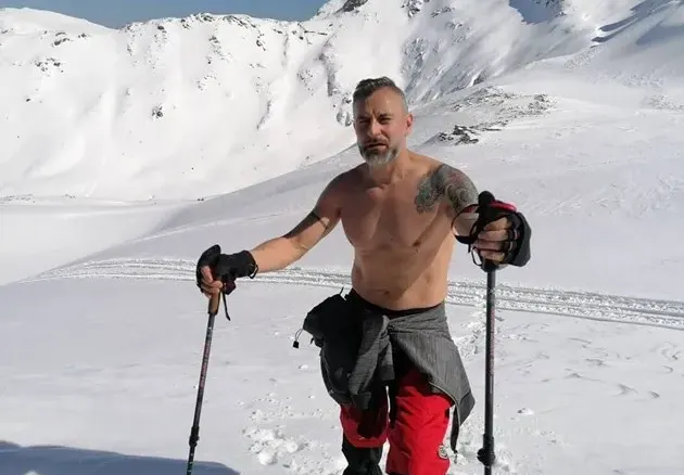 Калин Вельов в пряка среща с вълк