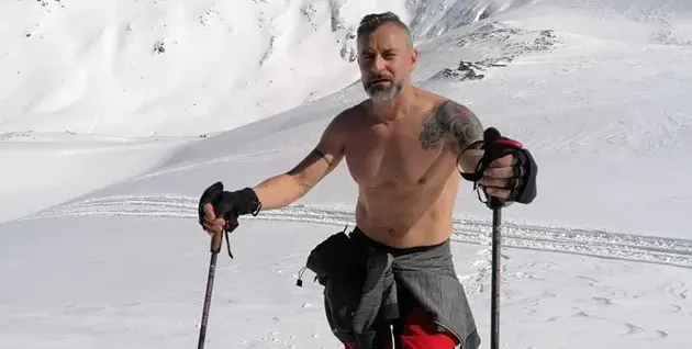 Калин Вельов в пряка среща с вълк