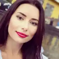 Кобилкина си продава дрехите