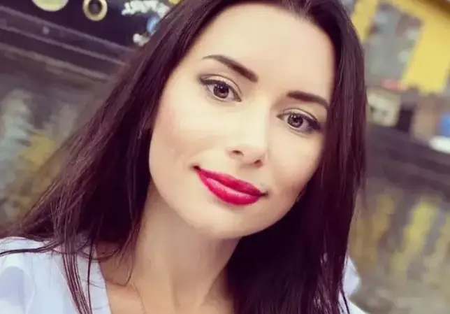 Кобилкина си продава дрехите