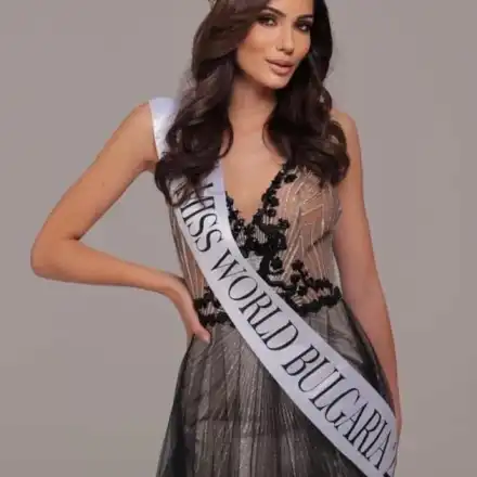 Ковид натръшка участничките в „Мис Свят“ 2021, конкурсът се отлага