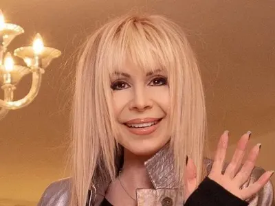 Лили Иванова взе 102 000 лева от два банкета! Бързи кредити я наеха заедно