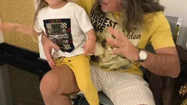 Маги Халваджиян прави внука оператор