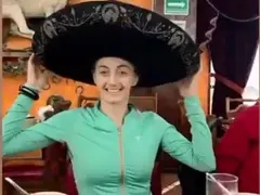 Мексиканци глезят „златно момиче“! Боряна Калейн учи на гимнастика „ацтеките“ (СНИМКИ)