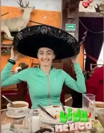 Мексиканци глезят „златно момиче“! Боряна Калейн учи на гимнастика „ацтеките“ (СНИМКИ)