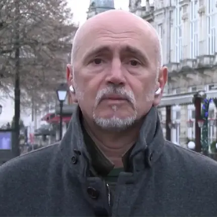 Милионер, последовател на Буда е новият министър на транспорта (Снимка на младата му половинка)