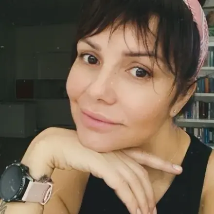 Не познаха Кали без грим