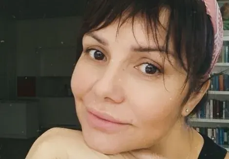 Не познаха Кали без грим