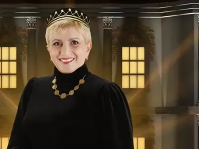 Николина Чакърдъкова с внуче на Коледа! Щерка й роди бебе Силвия