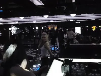 Отвори врати най-новият лидер на нощна София! (СНИМКИ)