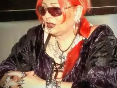 Певицата Милена с нарязани гуми на колата! Ето виновника