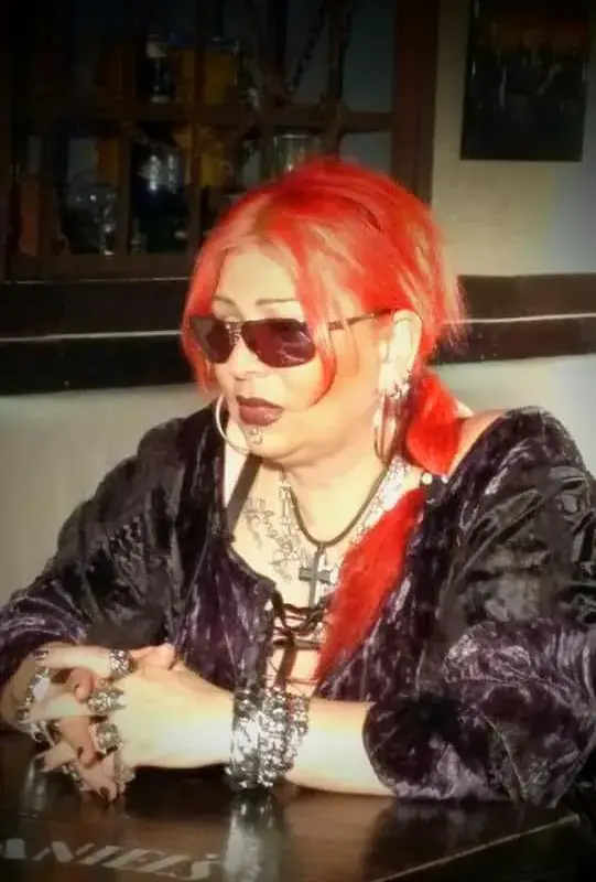 Певицата Милена с нарязани гуми на колата! Ето виновника