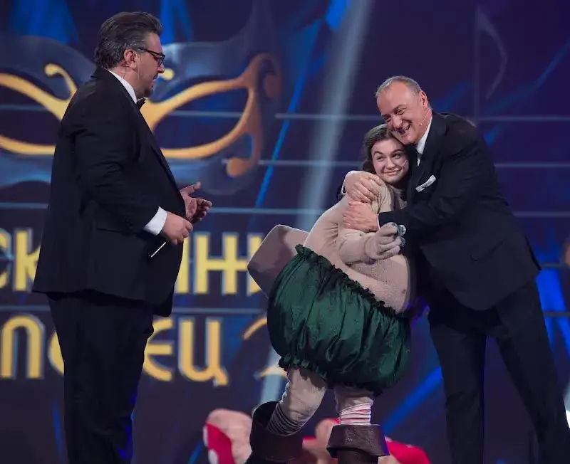 Победата в „Маскираният певец” нагласена, яко прецакаха Крисия