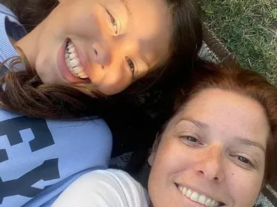 През сълзи! Алекс Сърчаджиева с емоционален поздрав към дъщеря си