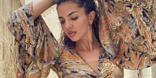 Райна се влюби… в коте! (ФОТО)