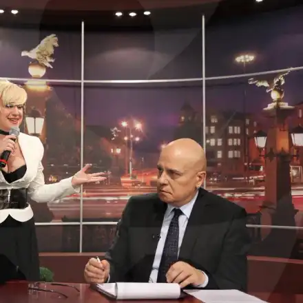 Сашка не получила и стотинка  помощ от Дългия (Певицата страдала когато той се гаврел в ефир с нея)