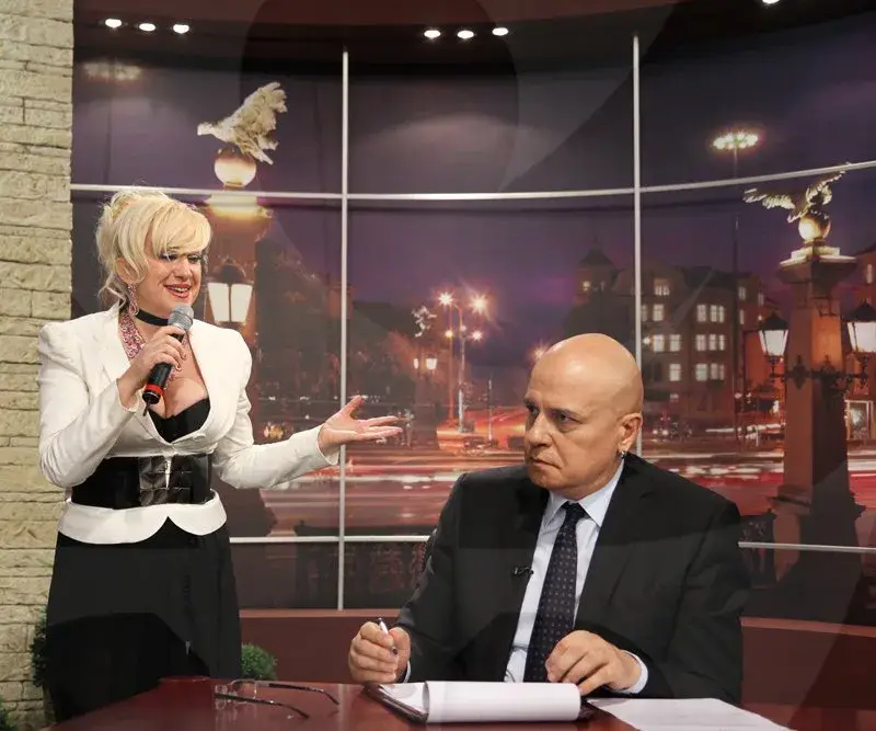 Сашка не получила и стотинка  помощ от Дългия (Певицата страдала когато той се гаврел в ефир с нея)