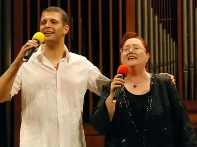 Синът на Ваня Костова тъне в депресия