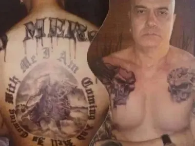 Слави дамгосал  екипа си с  татуировки