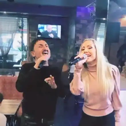 След развода: Джулката няма поръчки,  пее по кръчмите за някой лев!