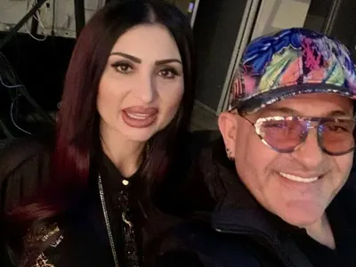 Софка тръгна с червена коса (Фото)