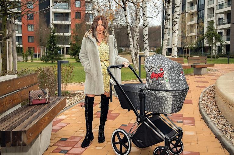 Светлана Гущерова работи за трето с помощта на астроложка