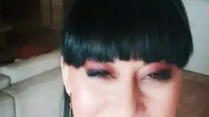 Теди Кацарова се омъжва отново, майка й се надява на внуче