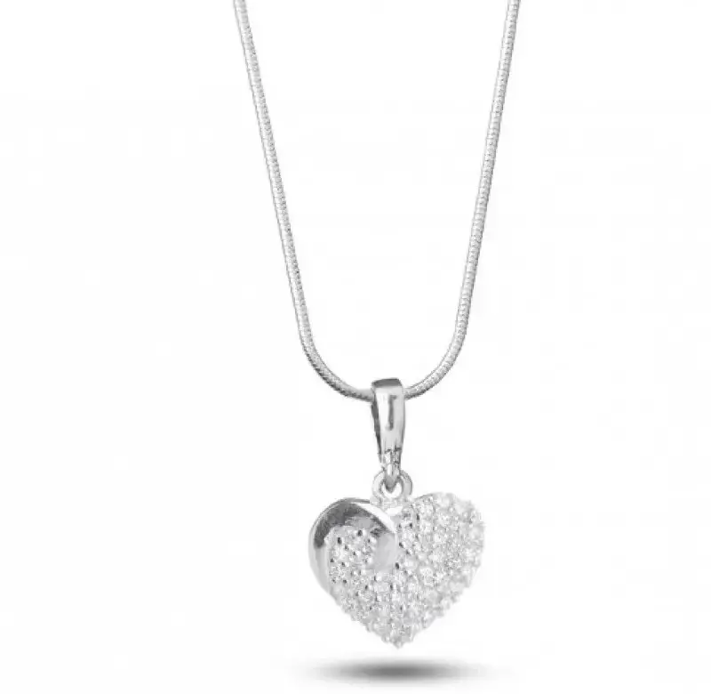 Удачно ли е през зимата да носим сребърни бижута?