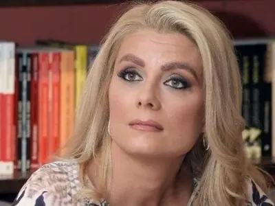 Венета Райкова си смени носа! Стана двойничка на Камелия (ФОТО)