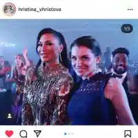 Водеща на БНТ на парти с Никол Шерцингер