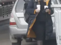 Закова стотака: Лора Крумова  се предаде пред  килограмите