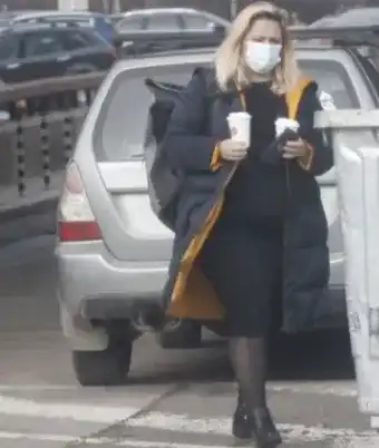 Закова стотака: Лора Крумова  се предаде пред  килограмите