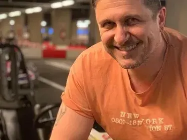 50-годишният Aсен Блатечки стопи шкембето и паласките