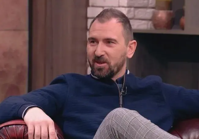 Андре Токев  сам поискал да  влезе в затвора