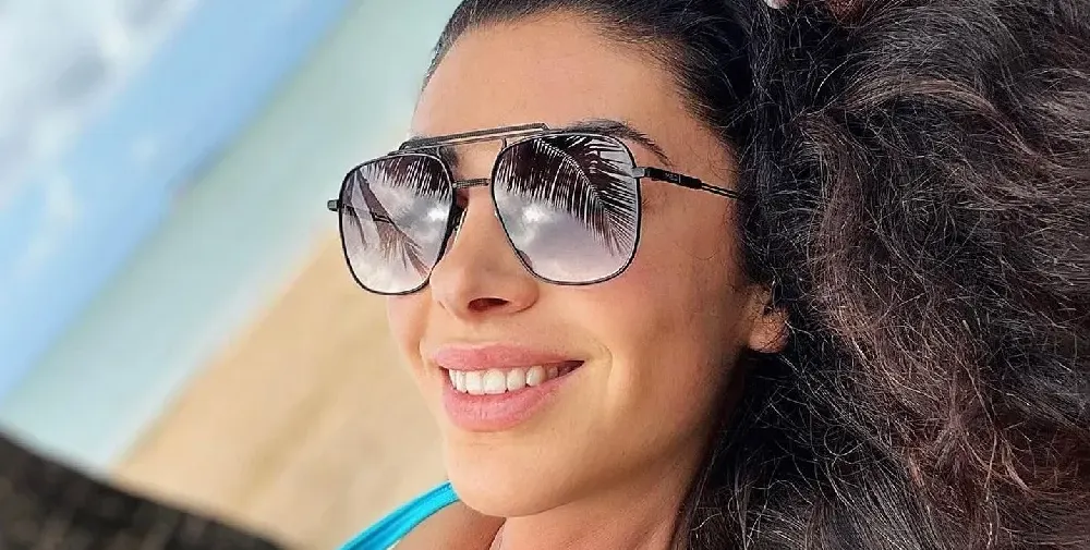 Биляна Йотовска се люлее в океана