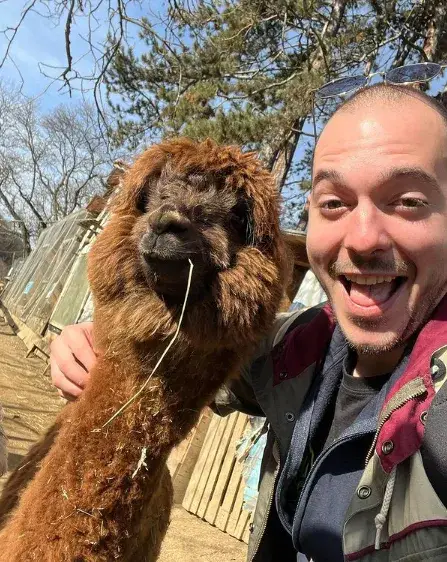 Цитиридис се снима с алпака