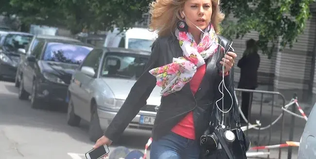 Деси Плевнелиева след кражбата на джипа й: Пускането на крадеца е пародия, добре че синът ми не беше в колата!