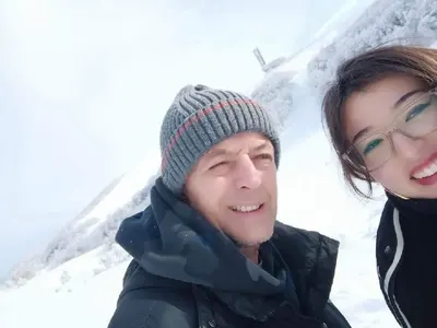 Джаро запозна дъщеря си с любовницата (Снимки)