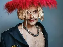 Еха! Иво Димчев ще пее в бара на Адел