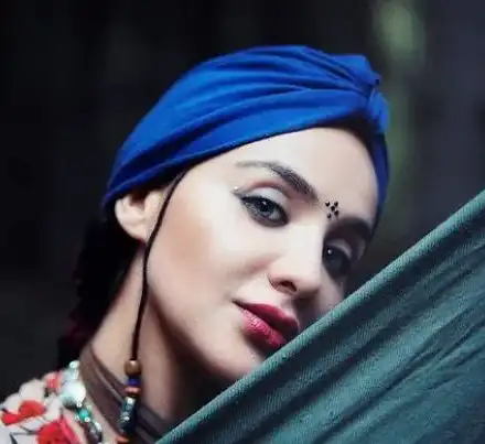 Елен Колева лудна по Джуна