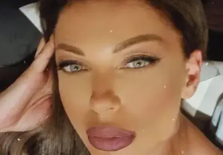 Емануела бясна: Някой да спре Кунчев да затваря заведения!