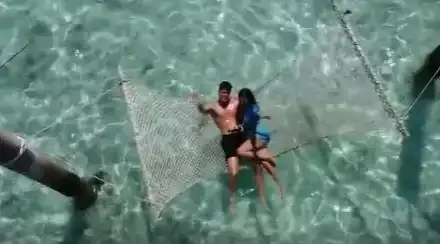 Гаджето на капитана на ЦСКА не обича дрехите (Горещи снимки)